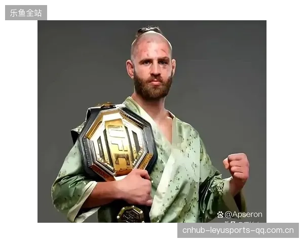 UFC选手叫嚣全场：谁都能来！